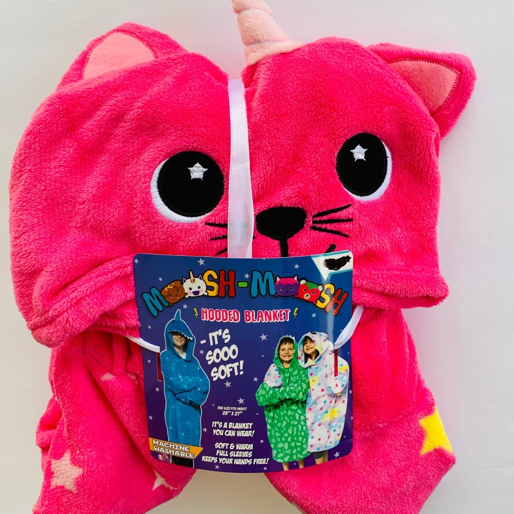 Moosh Moosh kids hoodie blanket new with tags